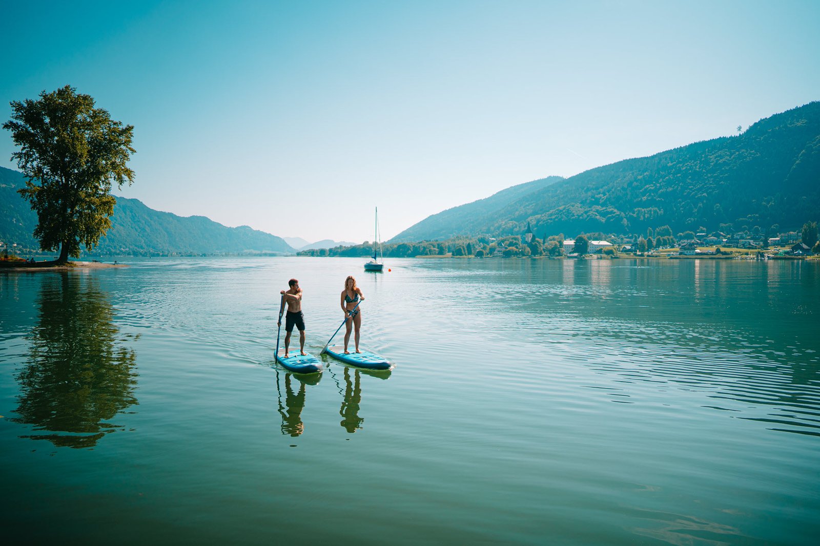 Apartmenthaus der Ossiachersee Residences in Annenheim mit Blick auf den Ossiacher See
