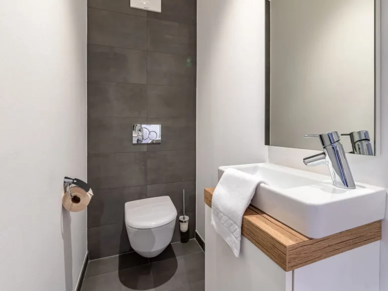 WC 1 2 | Ossiachersee Residences