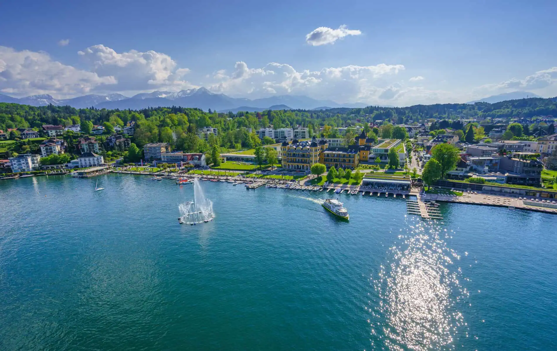 Terrasse der Ferienwohnung Adria Villa in Velden am Wörthersee